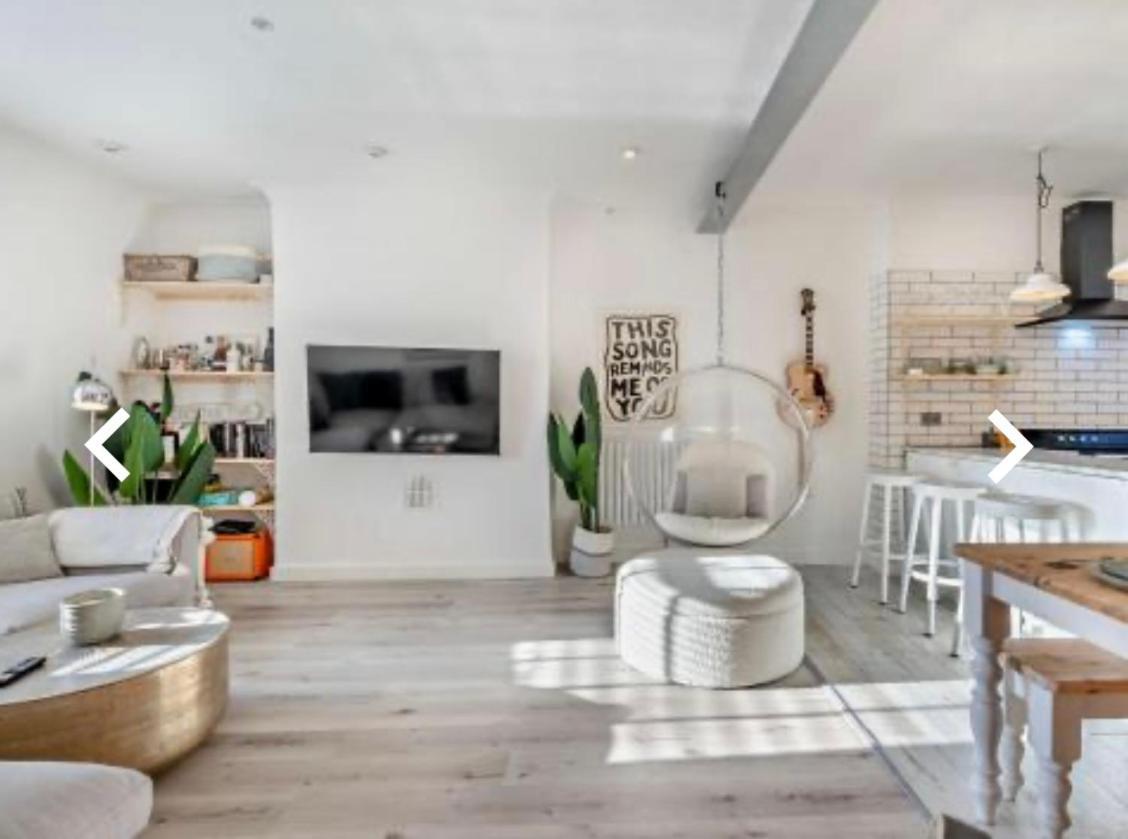 Апартаменты Stunning 2 Bedroom Flat Camden Лондон